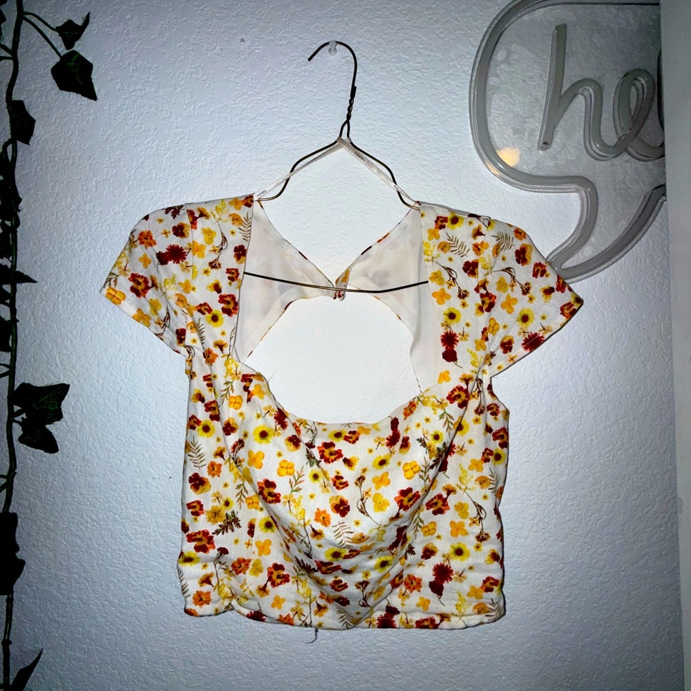 Forever 21 Floral Crop Top – Size S